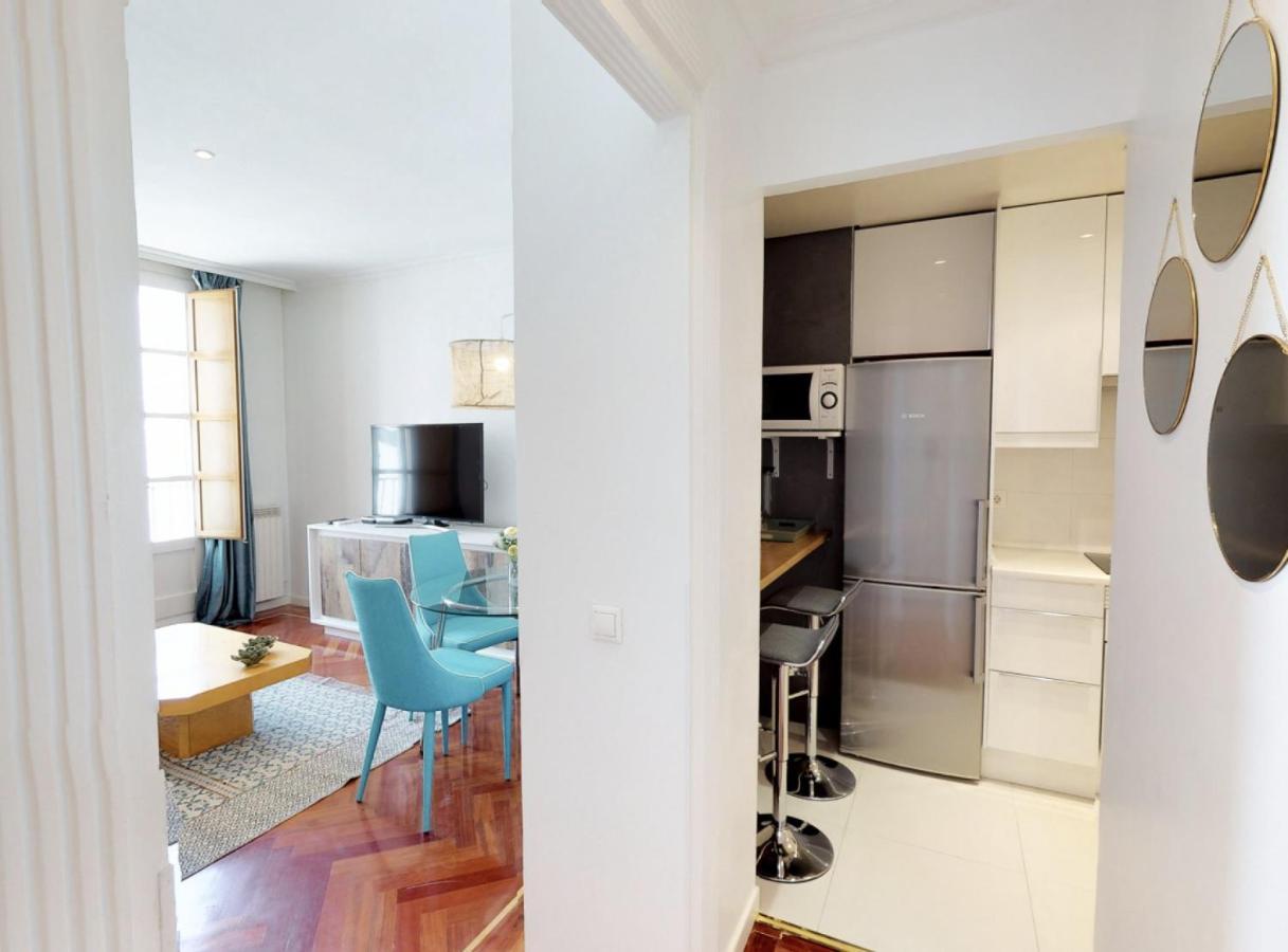 San Jeronimo I Apartment Madrid Room photo
